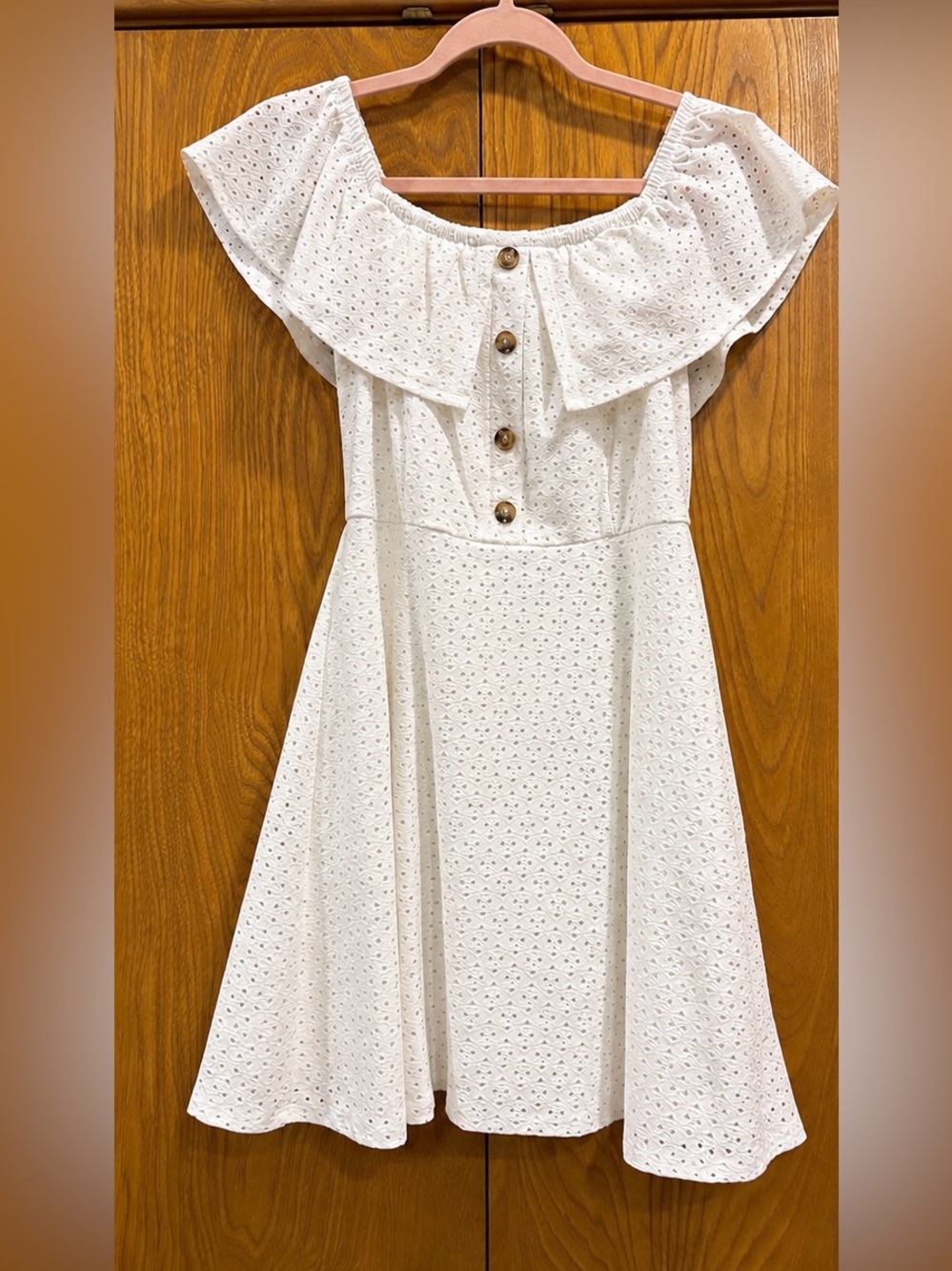 Speechless White Eyelet Off Shoulder Ruffle Dress M NWOT